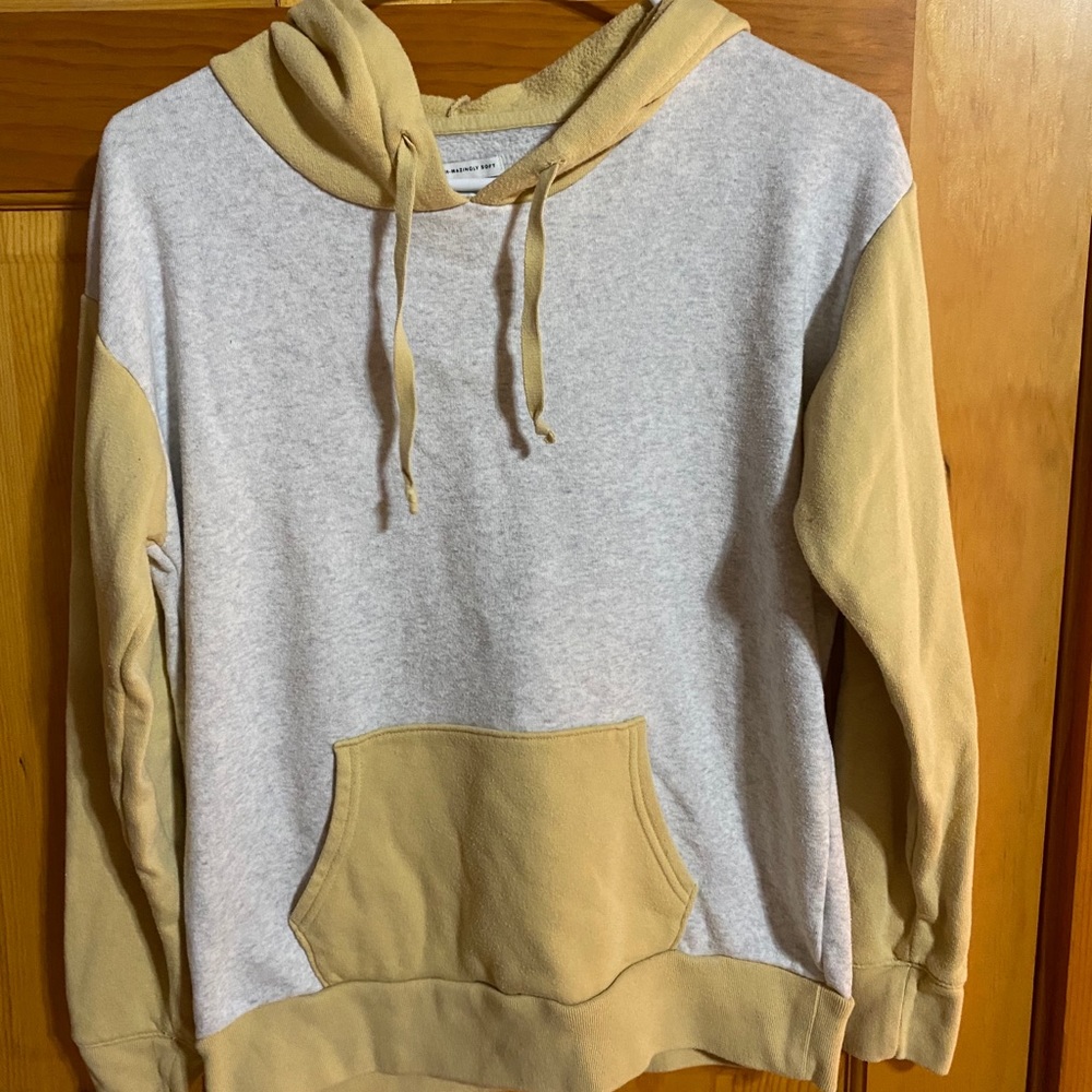 American Eagle Sweatshirt